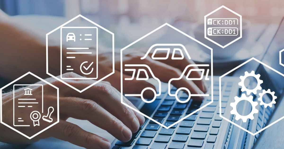 Eine Tastatur mit zwei tippenden Händen, davor in weiß Symbole zur Fahrzeugzulassung und zum Dokumentenmanagement