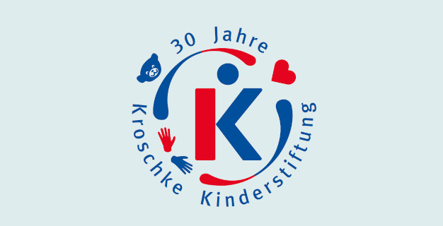 Logo der Kroschke Kinderstiftung mit 30 Jahre Kranz.